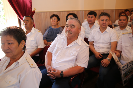 Кыргызстандын темир жолчулары кесиптик майрамын майрамдап жатышат.